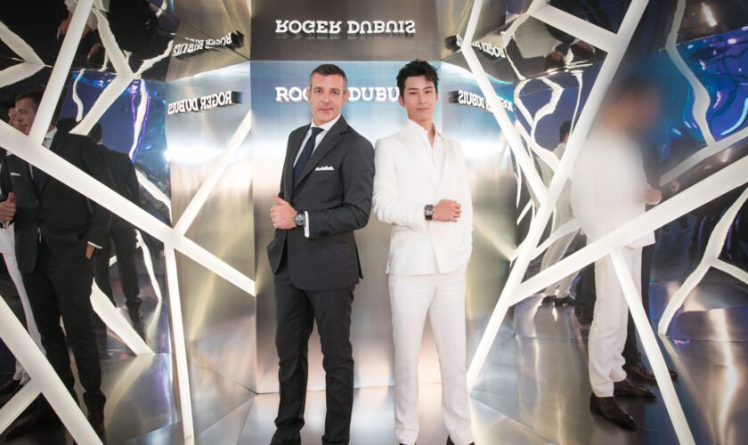 Nicola Andreatta, voormalig CEO van Roger Dubuis, met rechts de Chinees/Canadese acteur Dou Xiao